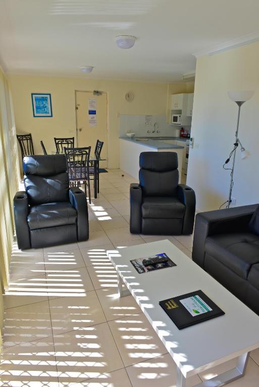 Beach House Holiday Apartments Порт Макари Екстериор снимка