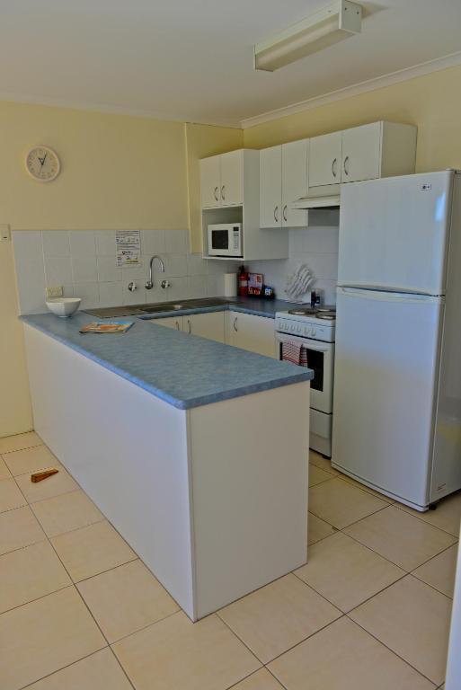 Beach House Holiday Apartments Порт Макари Екстериор снимка